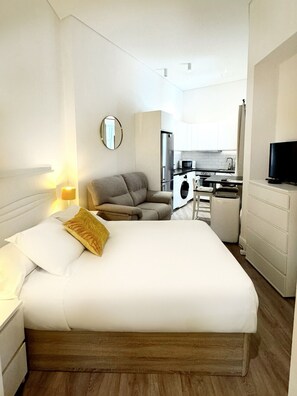 1 bedroom, iron/ironing board, travel cot, WiFi