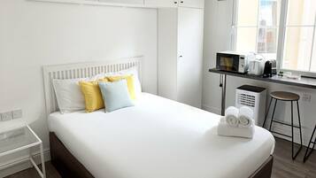 1 bedroom, iron/ironing board, travel crib, WiFi