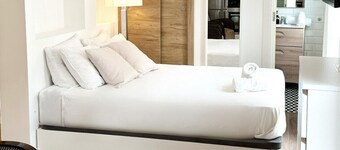 Premium City Centre Studio