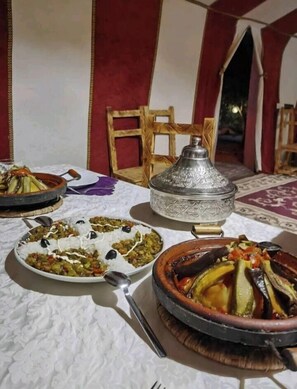 Restaurant - Merzouga Nomad Camp (Taouz)