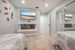 3 chambres, fer et planche à repasser, Wi-Fi, draps fournis