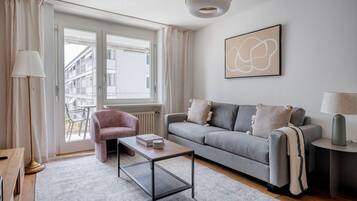 Fernseher, Stereoanlage