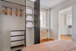 2 bedrooms, iron/ironing board, WiFi, bed sheets - Great Affoltern am Albis 2BR w/ Storage Area, nr Shops, by Blueground (Zurich)
