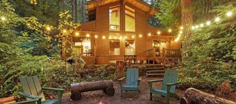 ZigZag Basecamp: Indoor Hot Tub, Forest Views