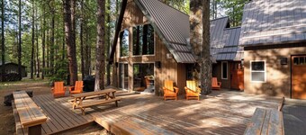 Spring Home 6 Cozy 4BR Cabin in Black Butte Ranch