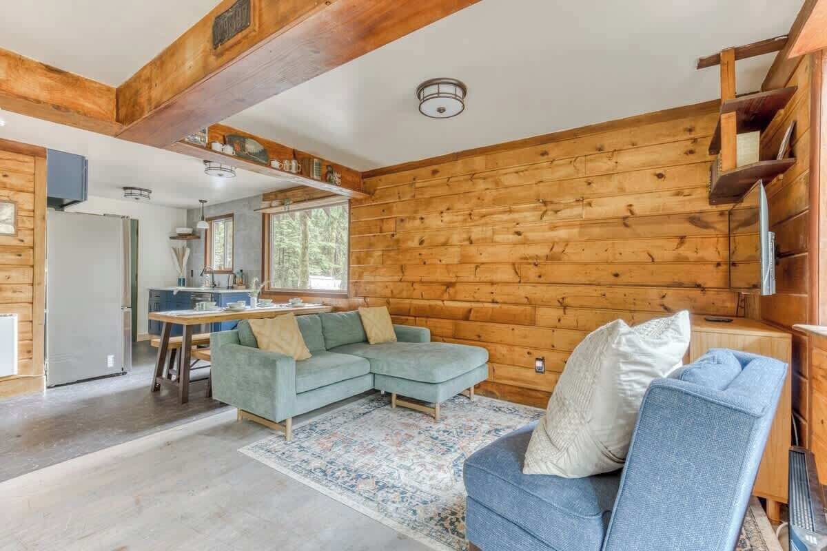 TV, fireplace, DVD player, offices