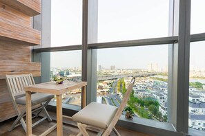 Terrace/patio - Landmark 81 Luxury- Lyshing Apartment (Ho Chi Minh City)