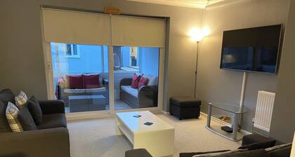 Lovely 1 Bedroom Ground floor apartment max 4 per