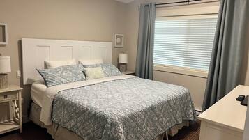 2 chambres, fer et planche à repasser, accès au Wi-Fi (inclus)