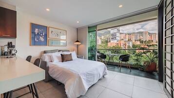 1 bedroom, in-room safe, iron/ironing board, internet