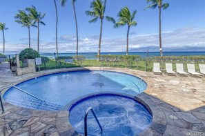 Outdoor pool - Amazing West Maui Beach Suite (Lahaina)