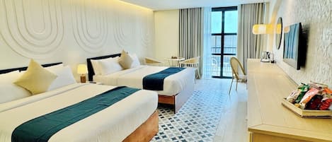 Premier-Doppel- oder -Zweibettzimmer, Balkon, eingeschränkter Meerblick | 1 Schlafzimmer, italienische Bettbezüge von Frette