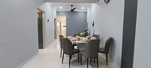 Classic House | Dining room