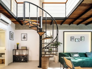 Loft Deluxe, 1 chambre, piscine privée | Aire de séjour