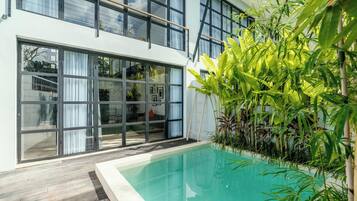 Deluxe-Loft, 1 Schlafzimmer, eigener Pool | Ausblick vom Zimmer