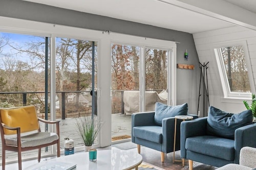 Walk to Water, Kayaks Included, Updated Home