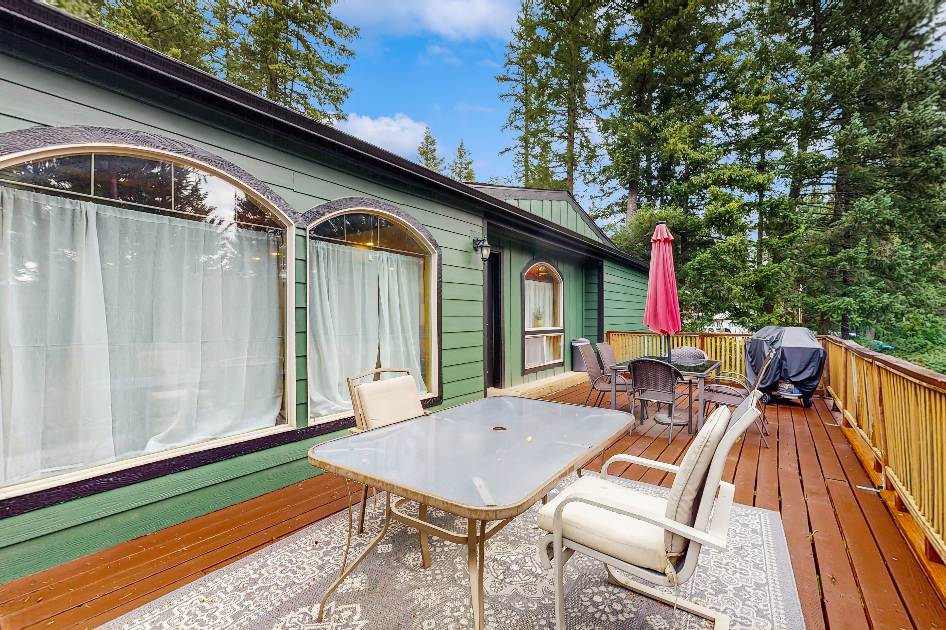 屋外ダイニングエリア