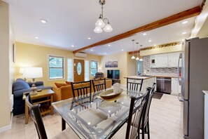 Interior - Mountain view retreat with deck, private hot tub, washers & dryers, firepit (Hungry Horse)