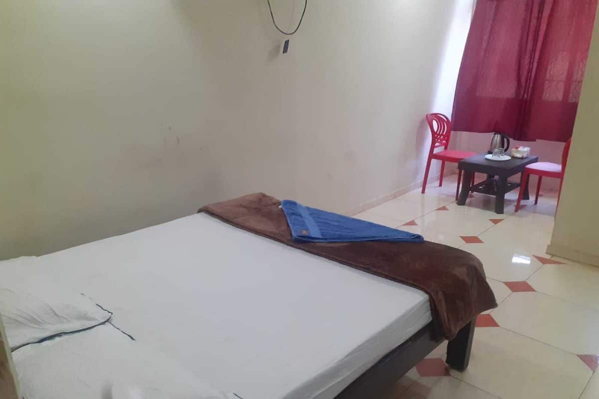 Standard Double Room | Free WiFi