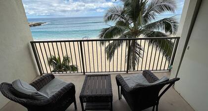 Beach Front Condo - Makaha