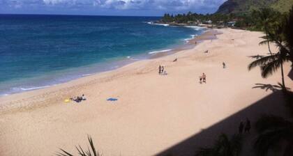 Beach Front Condo - Makaha