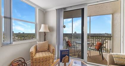 Gorgeous Building 1 Bay Views Beach & Tennis 1902