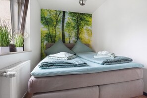 1 soverom, strykejern/-brett, wi-fi (inkludert) og sengetøy