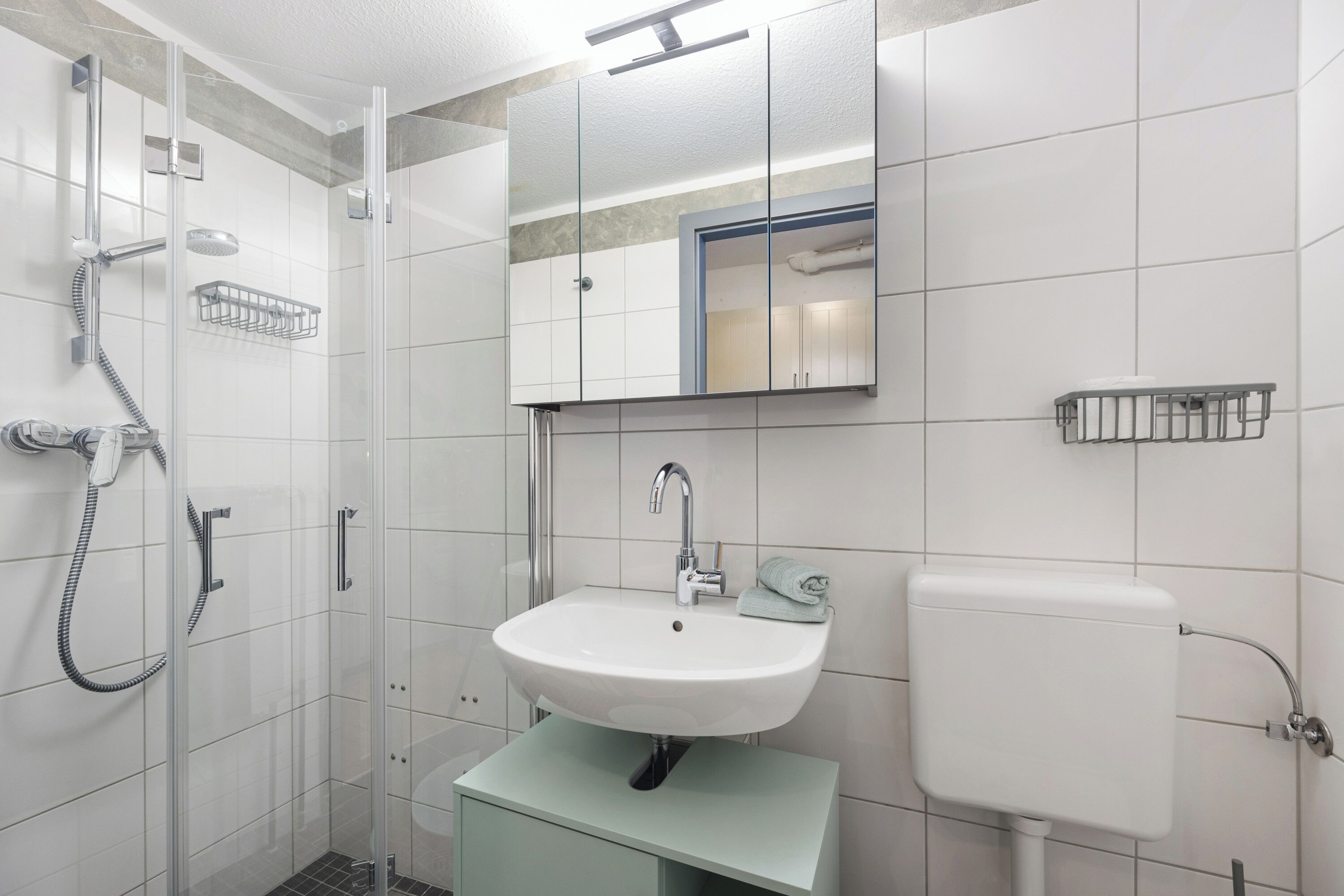 Bruser, hårtørrer, håndklæder