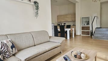 Télévision, chaîne hi-fi