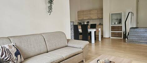 Télévision, chaîne hi-fi