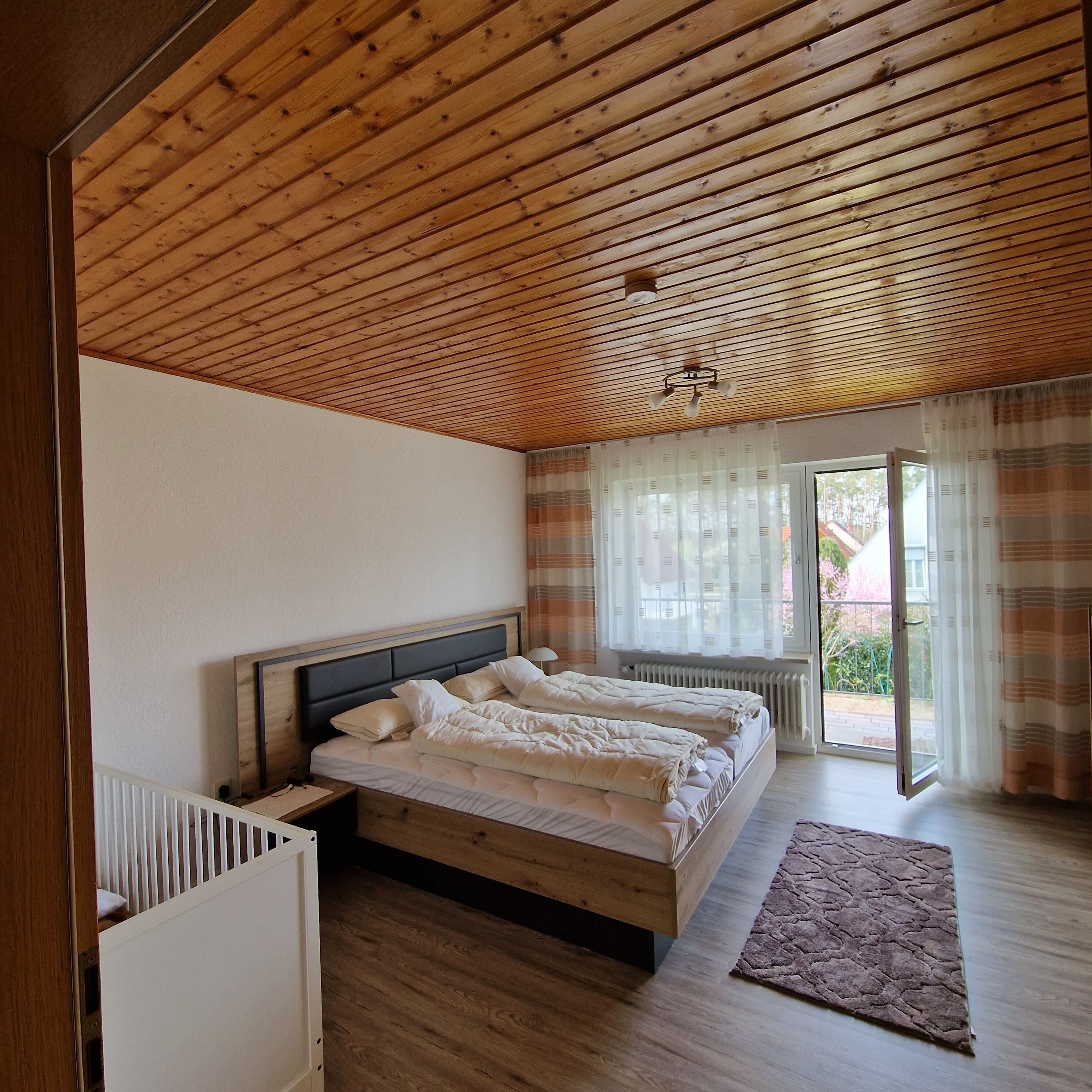 3 bedrooms, free WiFi, bed sheets