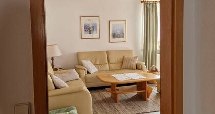 Ferienwohnung Mawitha" mit Gemeinschaftsterrasse, Gemeinschaftsgarten und WLAN