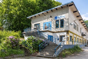 Exterior - Apartment 'Ferienwohnung Abendsonne' with Shared Garden, Balcony and Wi-Fi (Bendestorf)