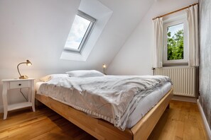 1 bedroom, iron/ironing board, free WiFi, bed sheets - Apartment 'Ferienwohnung Abendsonne' with Shared Garden, Balcony and Wi-Fi (Bendestorf)