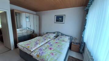 2 Schlafzimmer, kostenloses WLAN, BettwÀsche