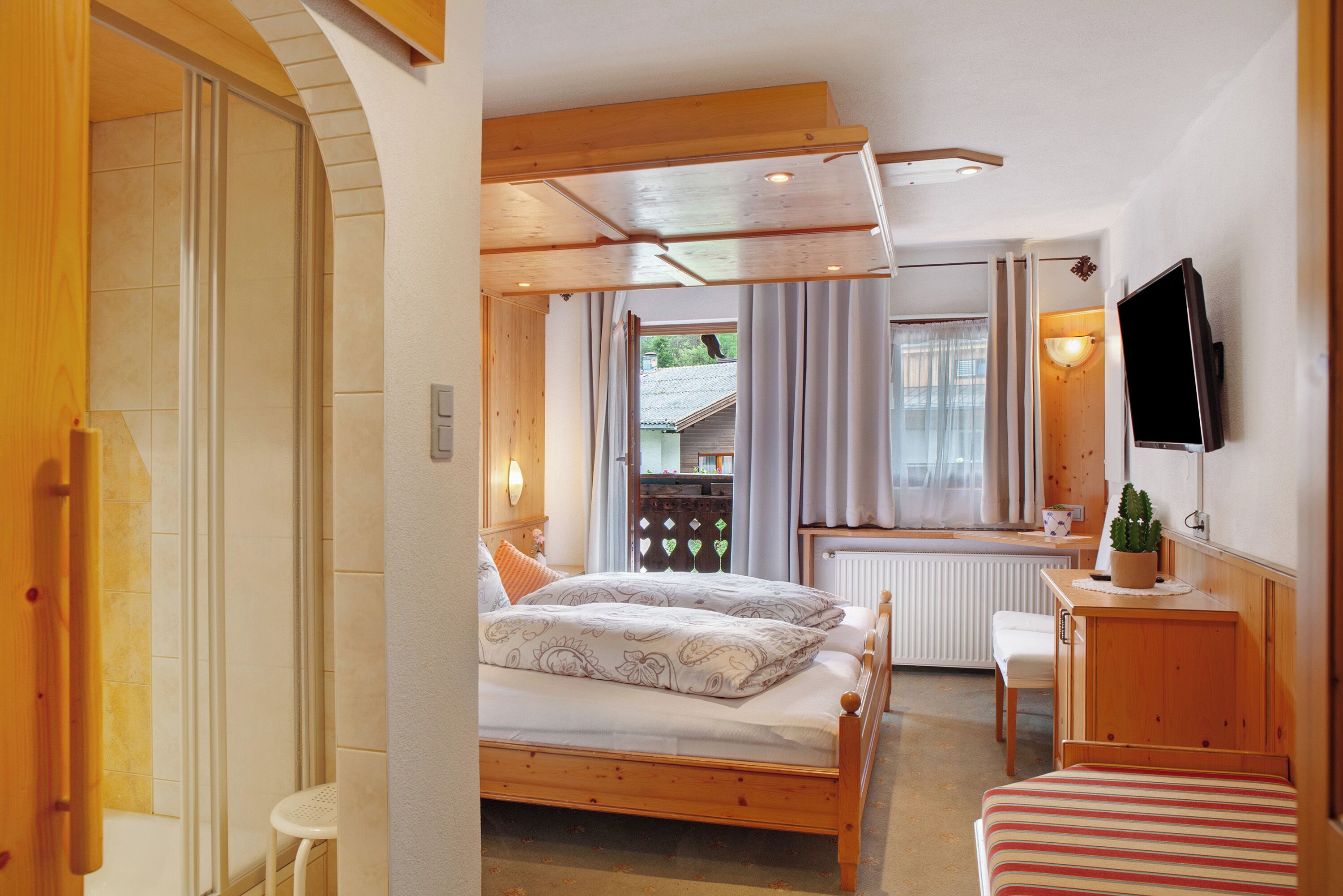 4 soverom, wi-fi (inkludert) og sengetøy