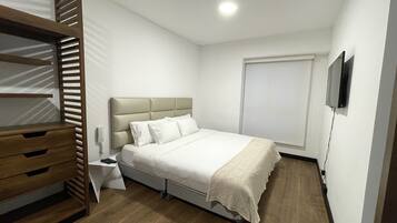 2 bedrooms, premium bedding, down comforters, desk