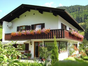 Exterior - Ferienwohnung Kehlstein 7 für 1-3 Personen, 40 qm, Balkon, TV, W-lan, Frühtsück Möglich (Ramsau bei Berchtesgaden)