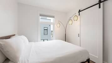 2 bedrooms, iron/ironing board, travel crib, WiFi