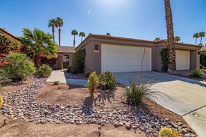 Property grounds - Country Club Experience (Palm Desert)