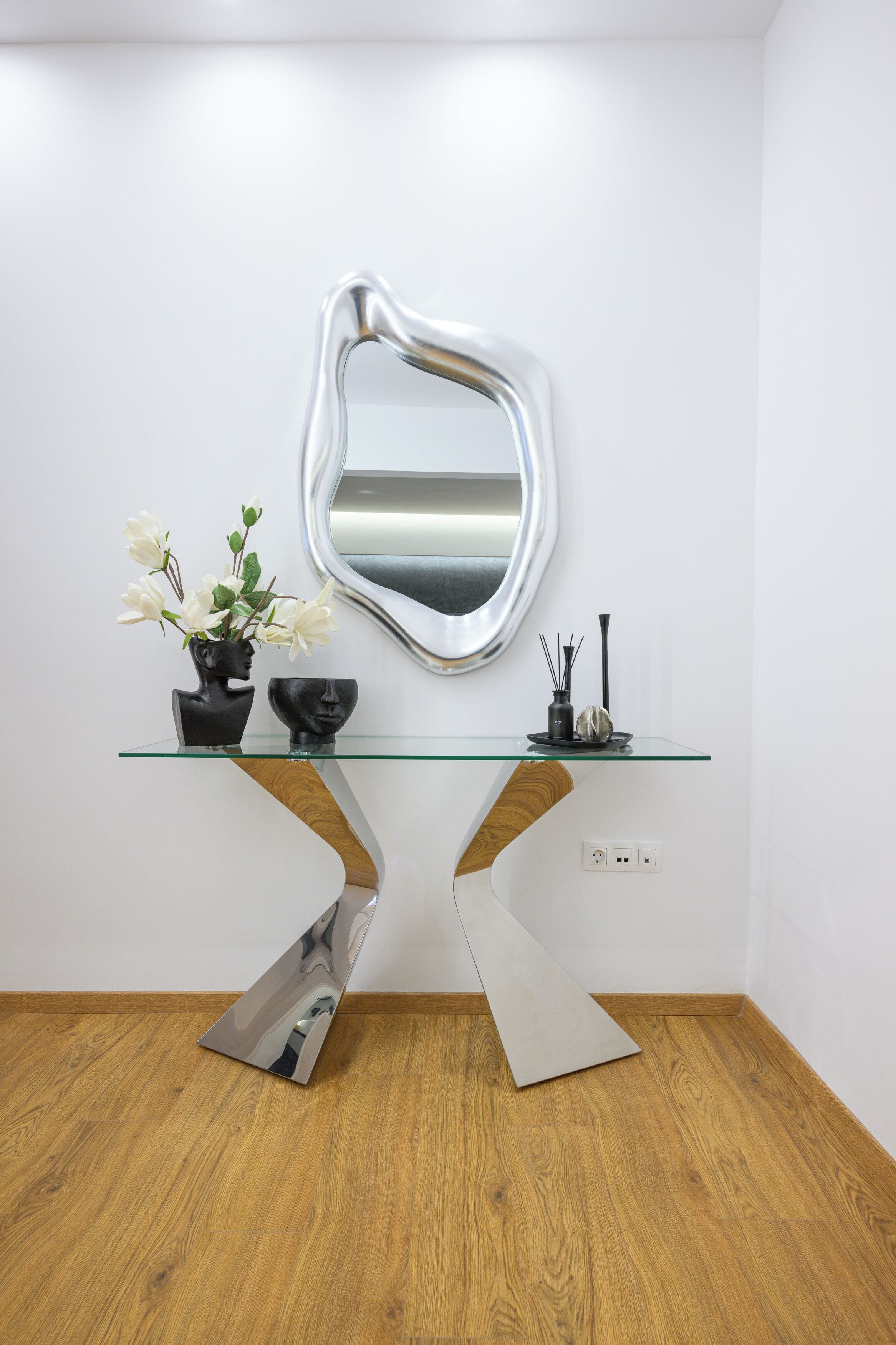 Signature Apartment | Living area | 55-inch Smart TV with cable channels, MP3 dock