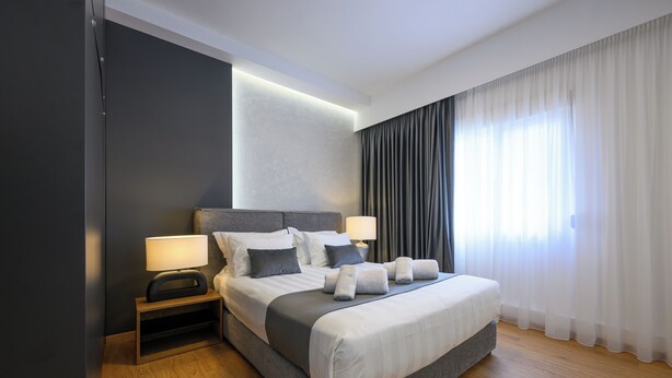 Apartemen Khas | 3 kamar tidur, seprai katun Mesir, seprai premium, dan busa memori