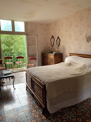 3 bedrooms, iron/ironing board - Genuint Byhus i Languedoc (Laurens)