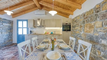 Apartemen Keluarga, beberapa kamar (Istrian Casa Pr Marici Sunny Terrace) | Ruang makan