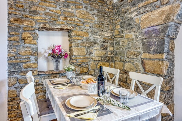 Family Apartment, Multiple Bedrooms (Istrian Casa Pr Marici Sweet Jasmine) | Dining room - Istrian Casa Pr Marici Apartments (Koper)