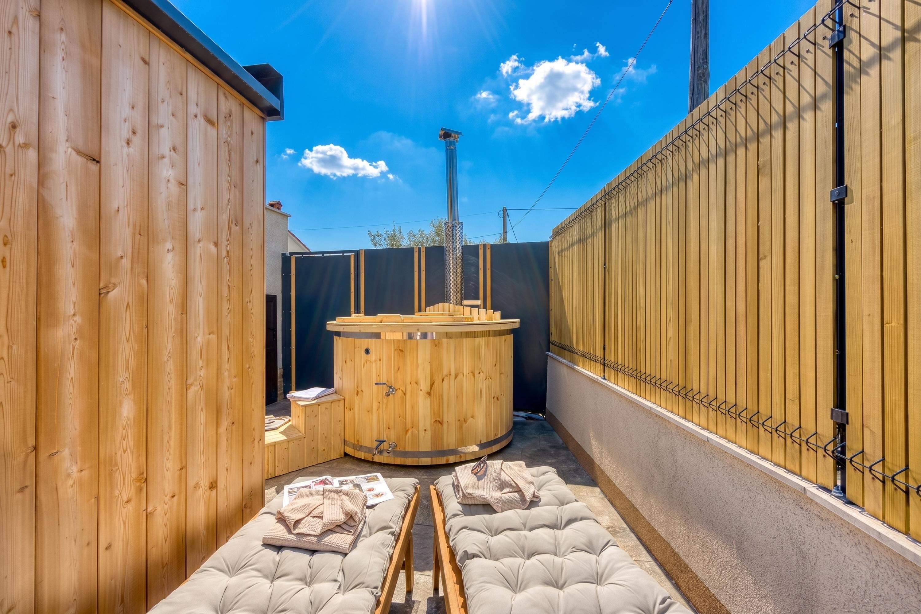 室外 SPA 浴池