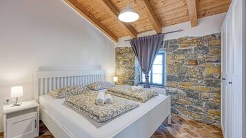 Family Apartment, Multiple Bedrooms (Istrian Casa Pr Marici Sunny Terrace) | 1 bilik tidur, Wi-fi percuma, cadar katil