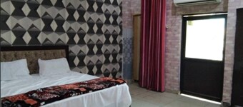 Chappan bhog hotel Hapur