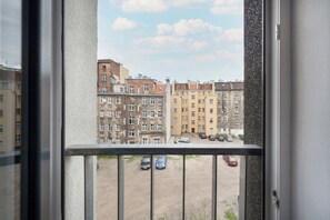 View from room - Cozy Studio in Wrocław by Renters (Wroclaw)
