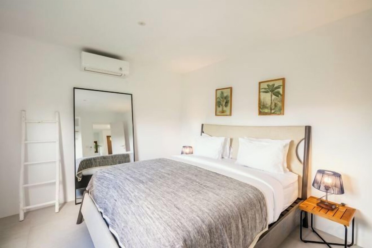 1 chambre, fer et planche à repasser, Wi-Fi gratuit